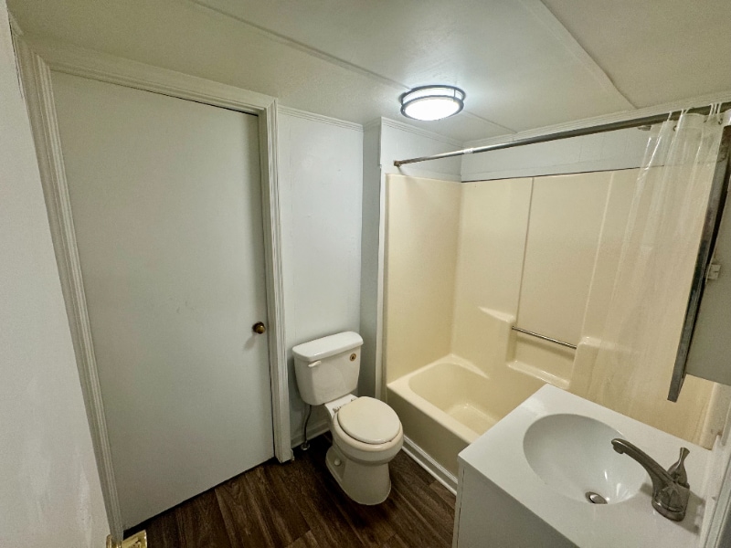 Building Photo - 575 Greenwood Lake Dr