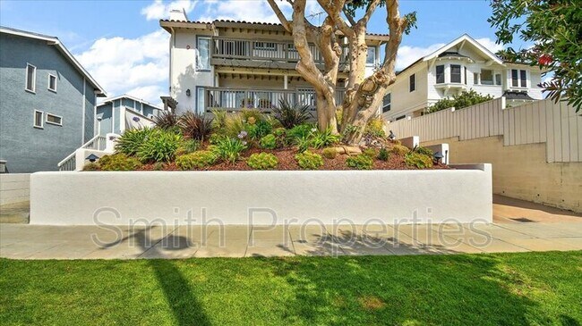 Building Photo - 122 S Guadalupe Ave