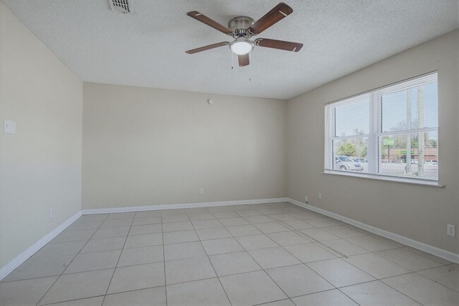 Building Photo - 5471 Buena Vista Ave