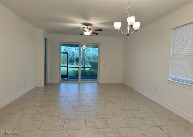 Building Photo - 43800 Blue Heron Ln