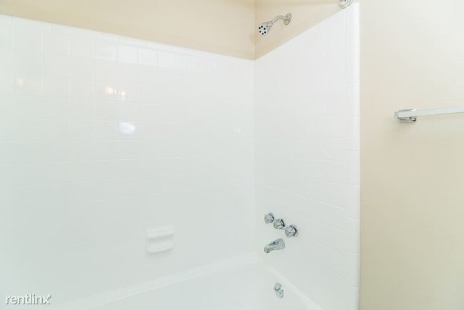 Building Photo - 1488 Potomac Heights Dr