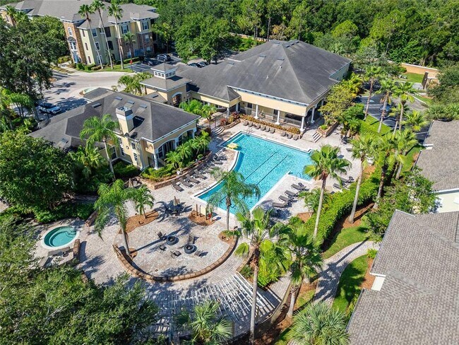Building Photo - 9916 Courtney Palms Blvd