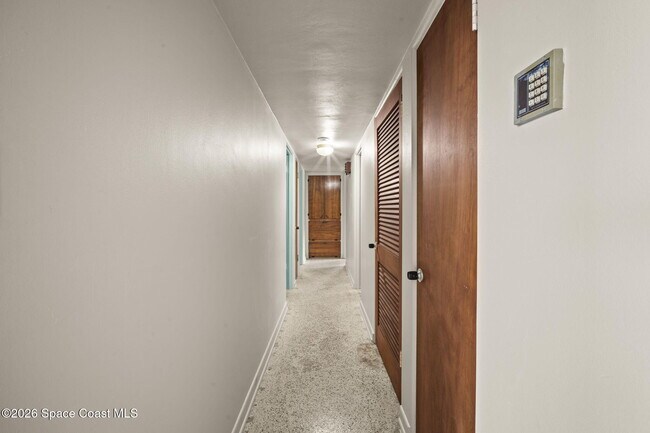 Building Photo - 6785 Riveredge Dr