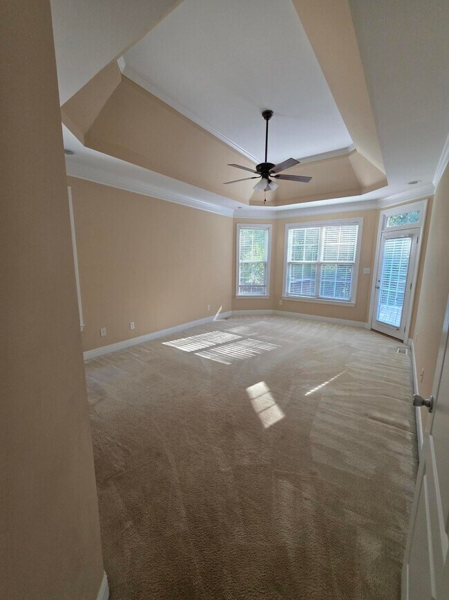 Building Photo - 306 Lochleven Ct