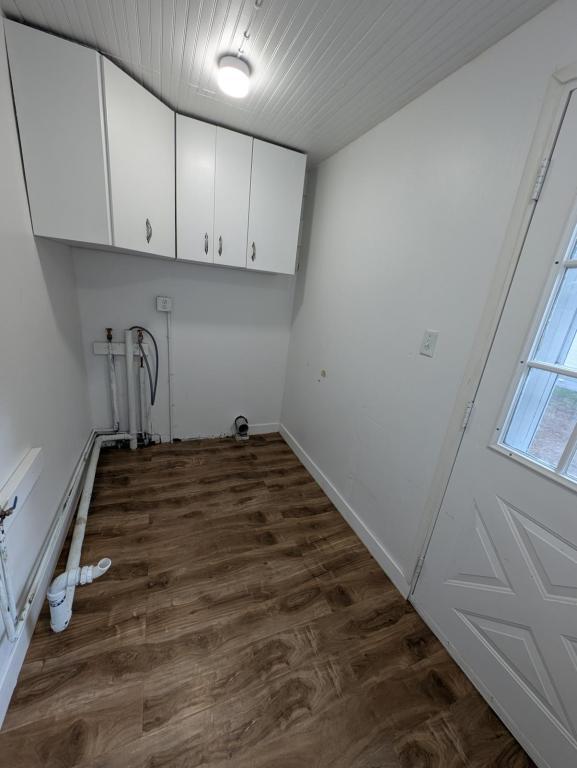 Building Photo - 421 Pine St