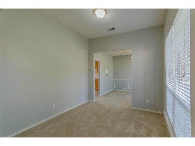 Building Photo - 1532 Tanglewood Dr