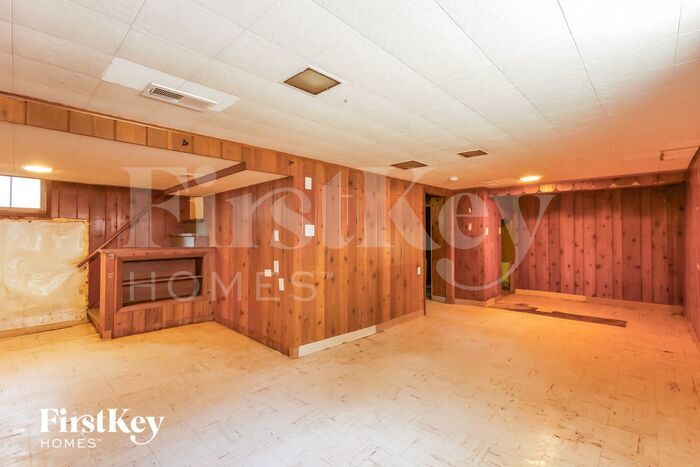 Building Photo - 728 Watson St