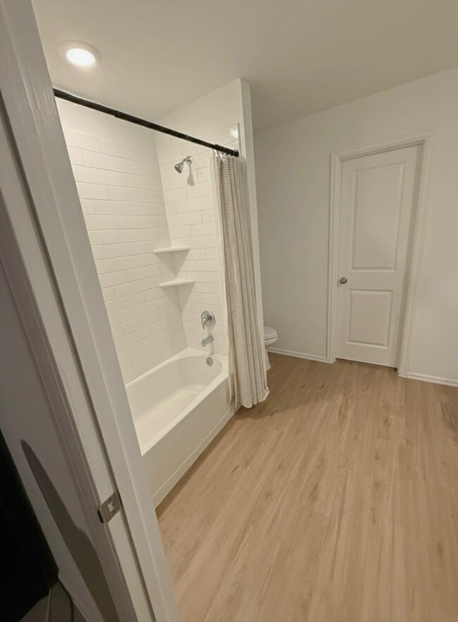 Building Photo - 2225 Still Bend Ln