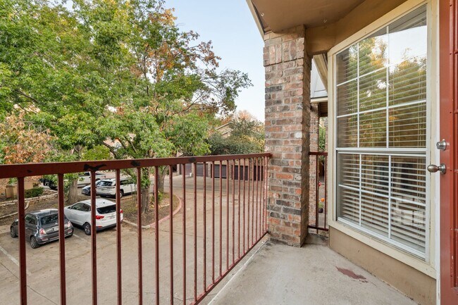 Building Photo - Pointe Condo - 360 / 2222 - Huge 1 Bd - Garage - Patio - Pool - Dog Park - $1090