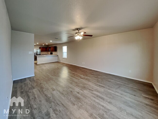 Building Photo - 7415 Twin Pine Ct