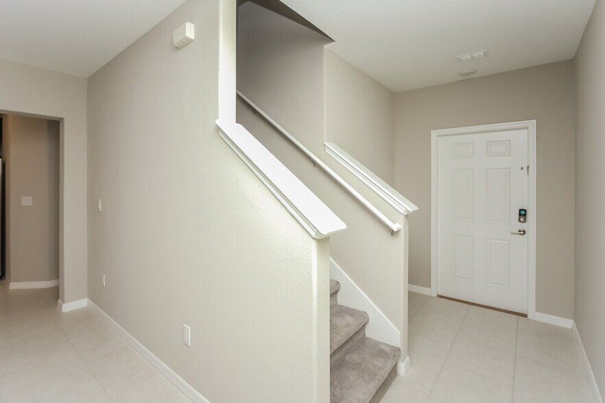 Building Photo - 7318 Spring Snowflake Ave