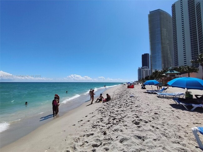 Building Photo - 19201 Collins Ave