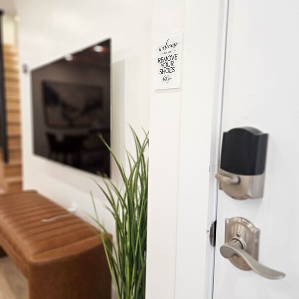 Building Photo - 3239 46th St