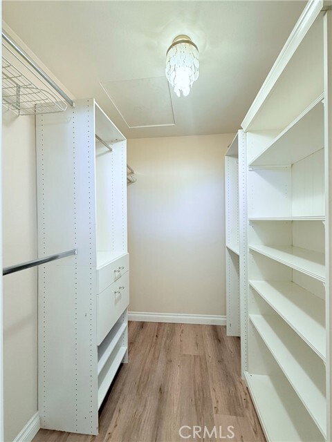 Building Photo - 7 Calhoun