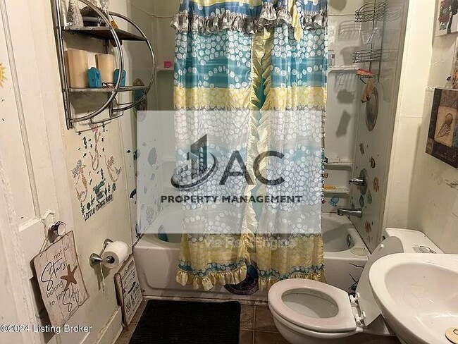 Building Photo - 1212 Queen Ave