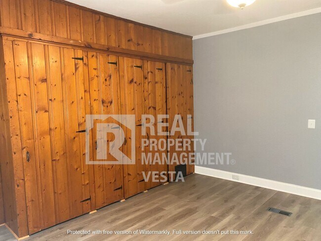 Building Photo - 1349 Hillyer Ave