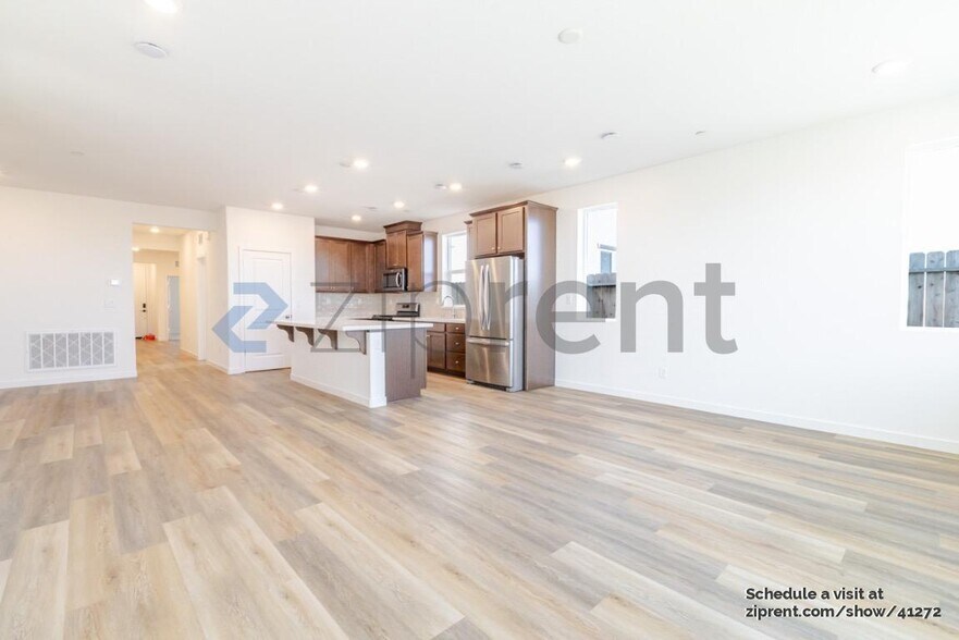 Building Photo - 7417 Moon Dream Wy