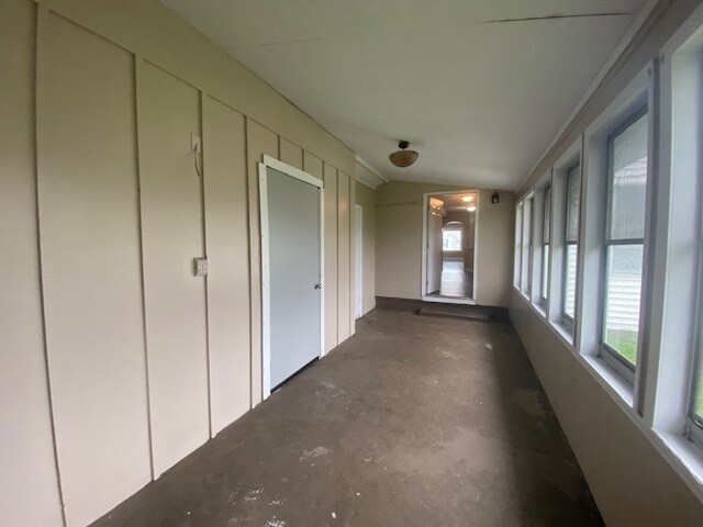 Building Photo - 727 Dale Ave