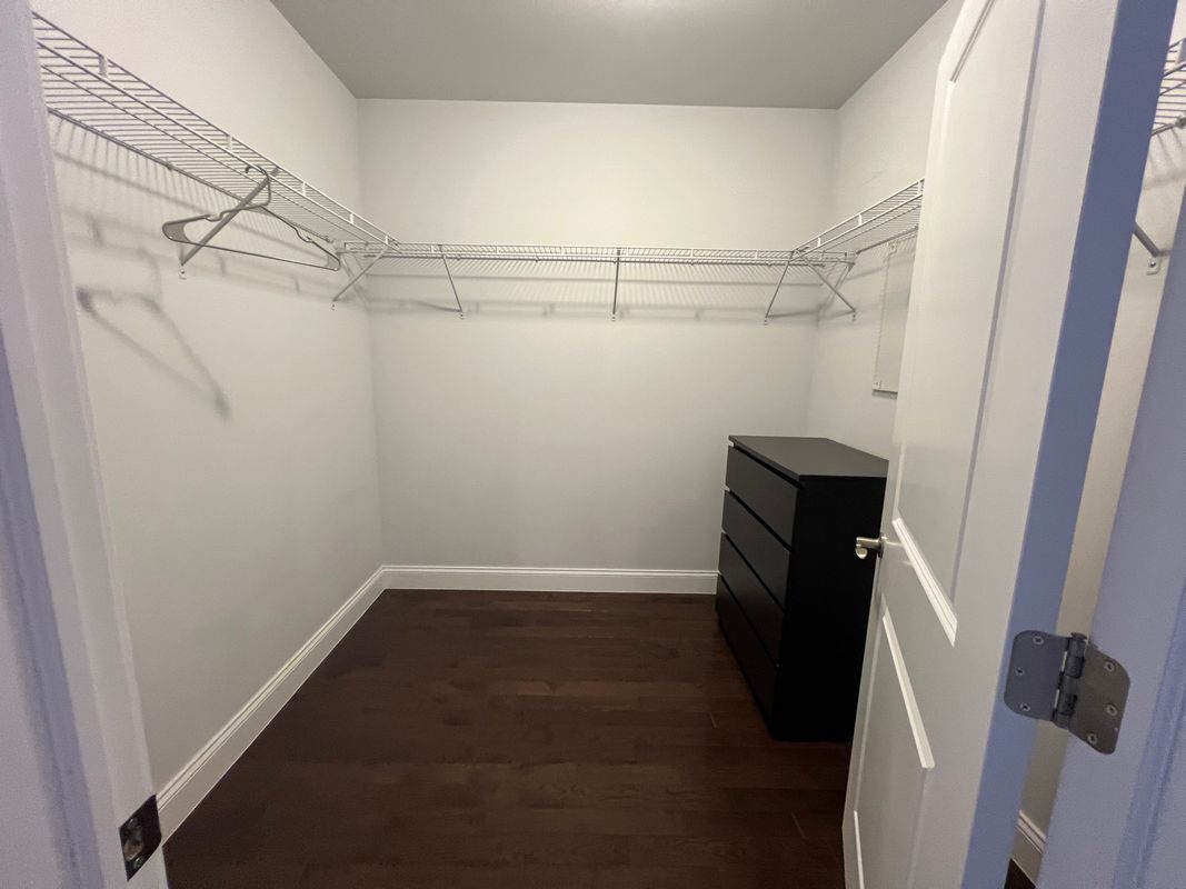 Building Photo - 90 Clinton Ave