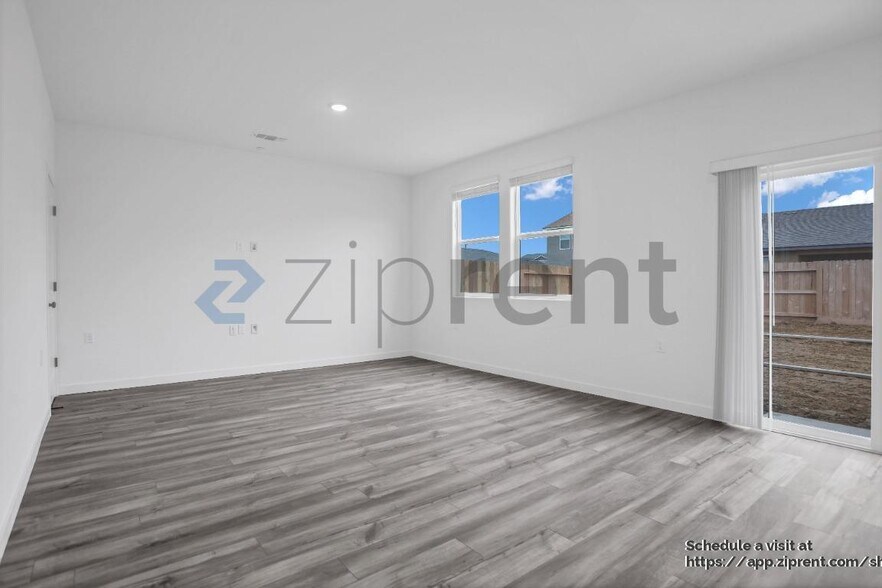 Building Photo - 4636 Sami Jo Dr