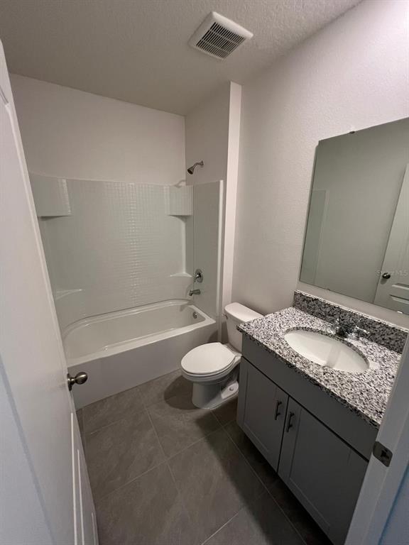 Building Photo - 446 Baroness Way