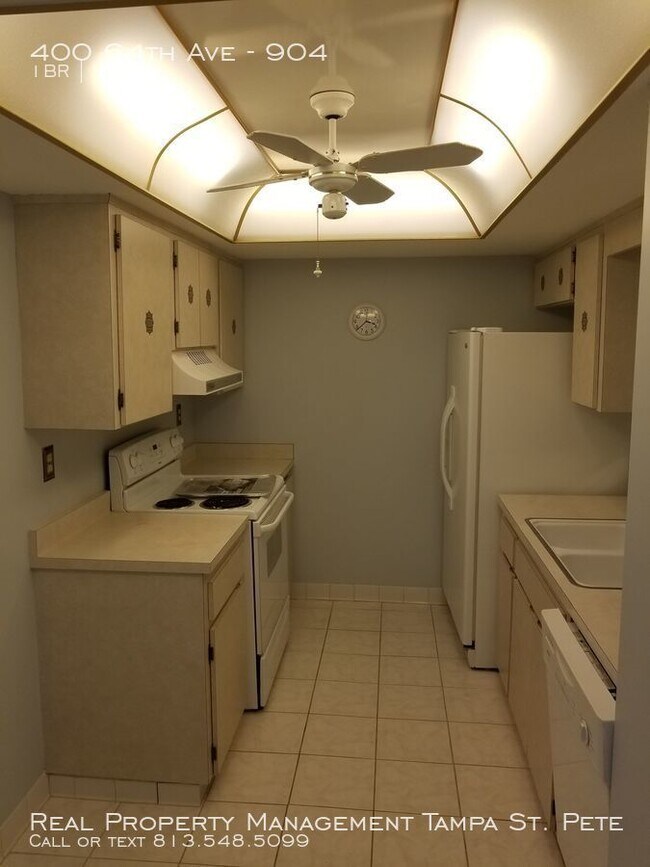 Building Photo - WATERFRONT CONDO ON ST PETE BEACH