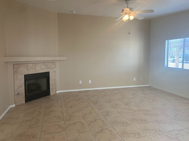 Interior Photo - Casitas De Flores