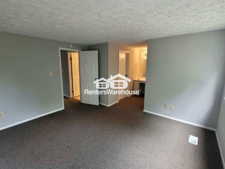 Building Photo - 8052 Croydon Way