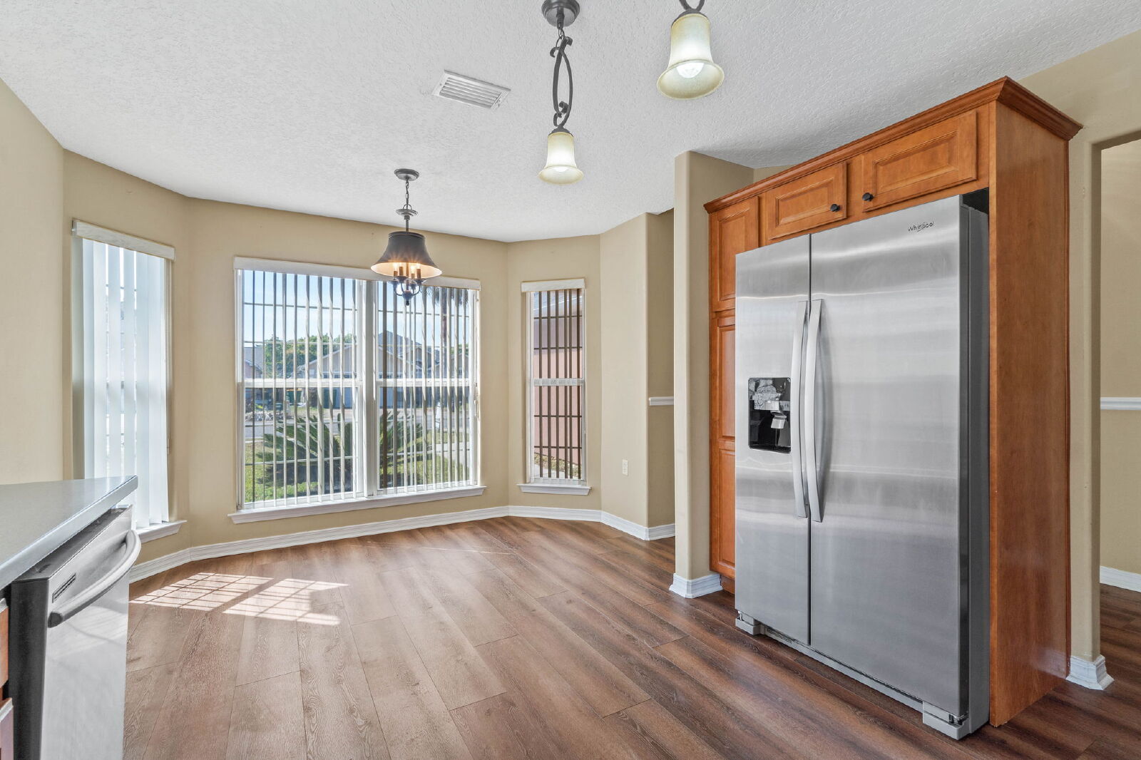 Building Photo - 1946 Kadima Cir