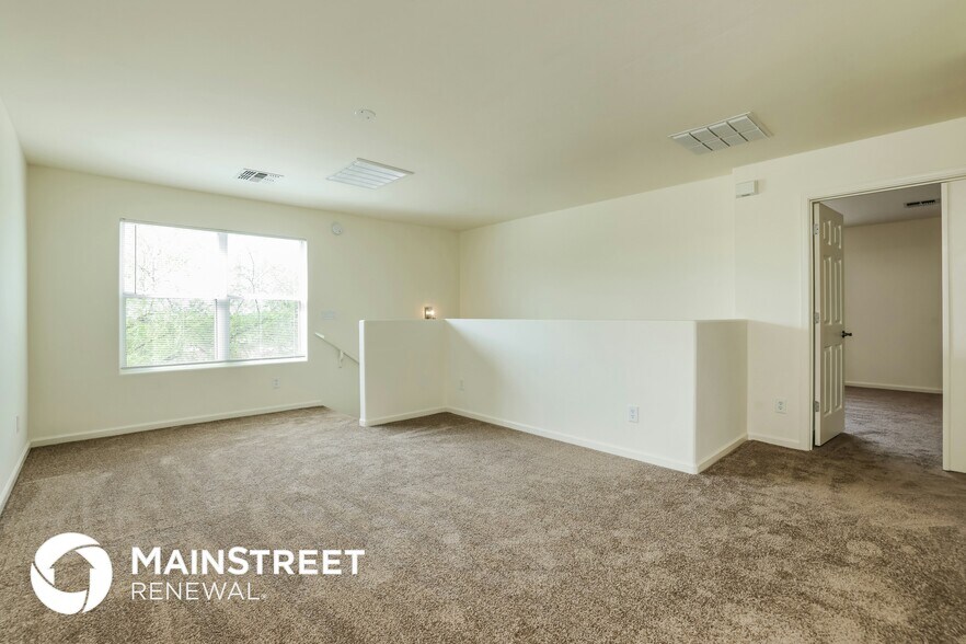 Building Photo - 13621 E Hampden Green Way