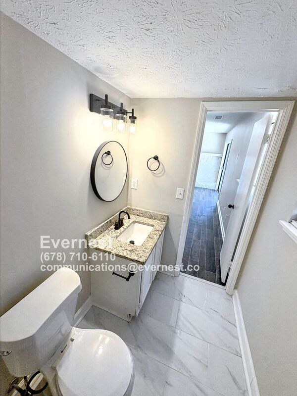 Building Photo - 4060 Day Trail S