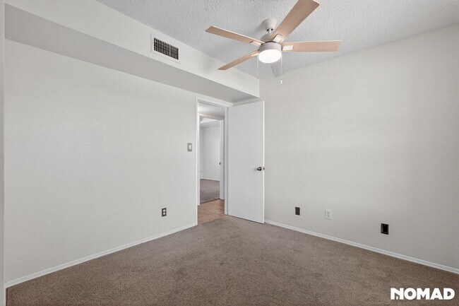 Building Photo - Charming 4BR House in Phoenix