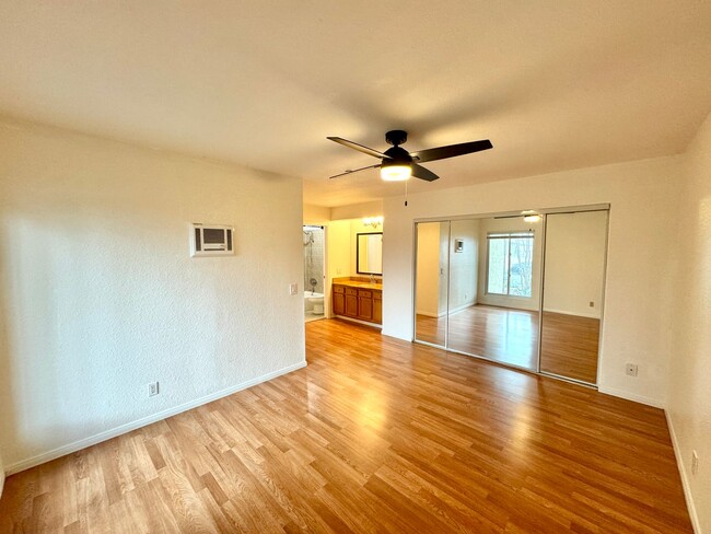 Building Photo - Great 2B/2BA Condo in Oceanside!