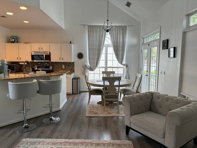 Building Photo - 2414 Oberwood Dr
