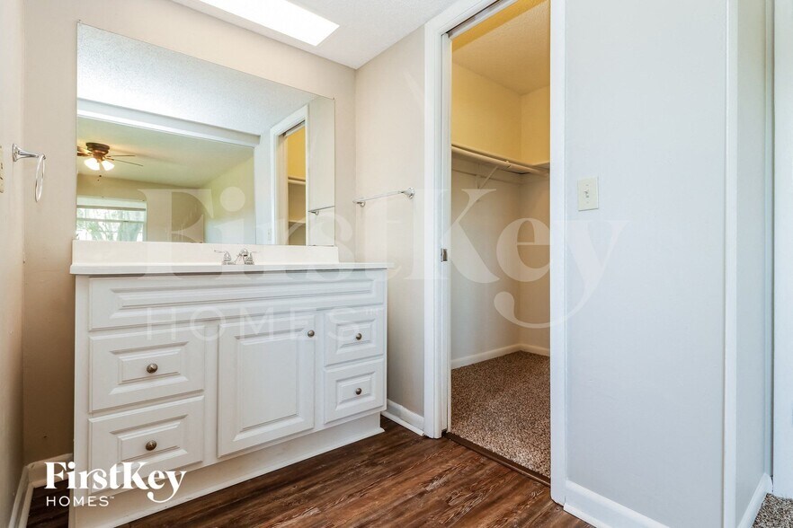 Building Photo - 3816 Fieldflower Ct