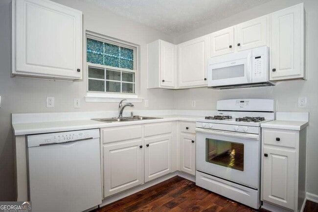 Building Photo - 1078 River Plantation Dr