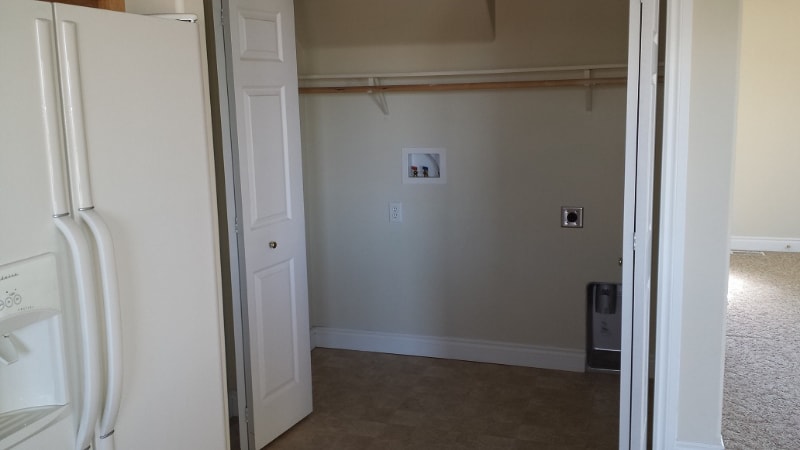 Building Photo - 1010 Redpoll Loop