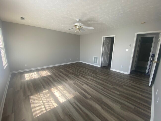 Building Photo - 8206 Gamblers Choice Tr