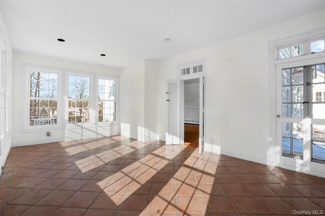 Building Photo - 1146 North Ave