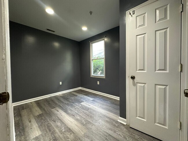 Building Photo - 2144 N 18th St