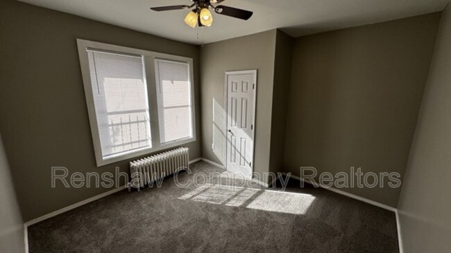 Building Photo - 967 Maury St