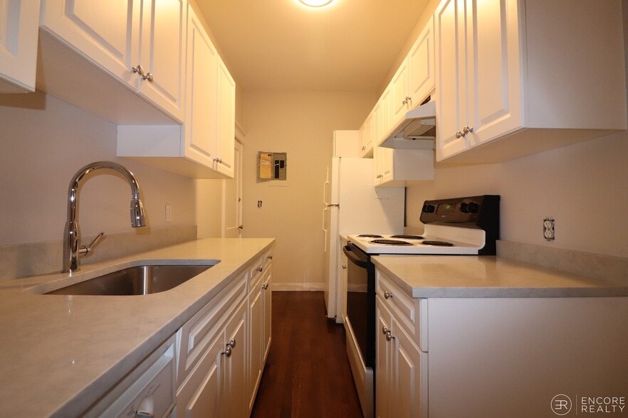 Building Photo - 17 Stearns Rd