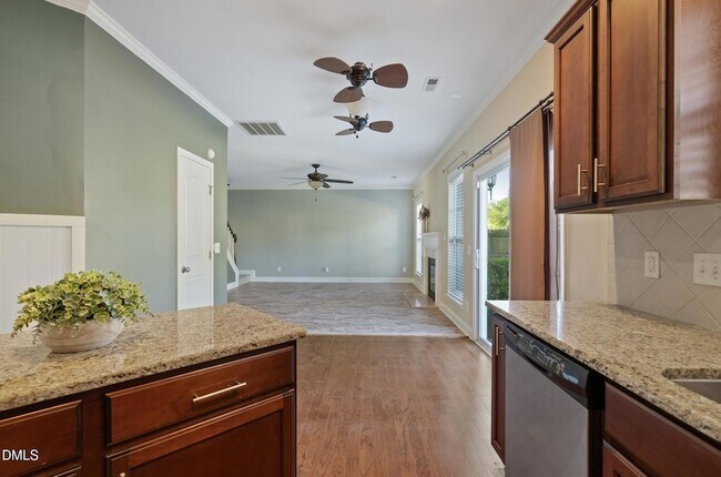 Building Photo - 4525 Cottendale Dr
