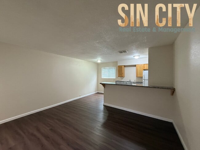 Building Photo - Discover Urban Comfort: Spacious 1-Bedroom Oasis at Lyn Capri