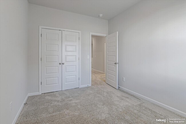 Building Photo - 2573 Ruby Dixon Xing Dr