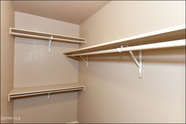 Building Photo - 10661 Canyon Sage Dr