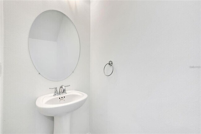 Building Photo - 6313 Willowside St