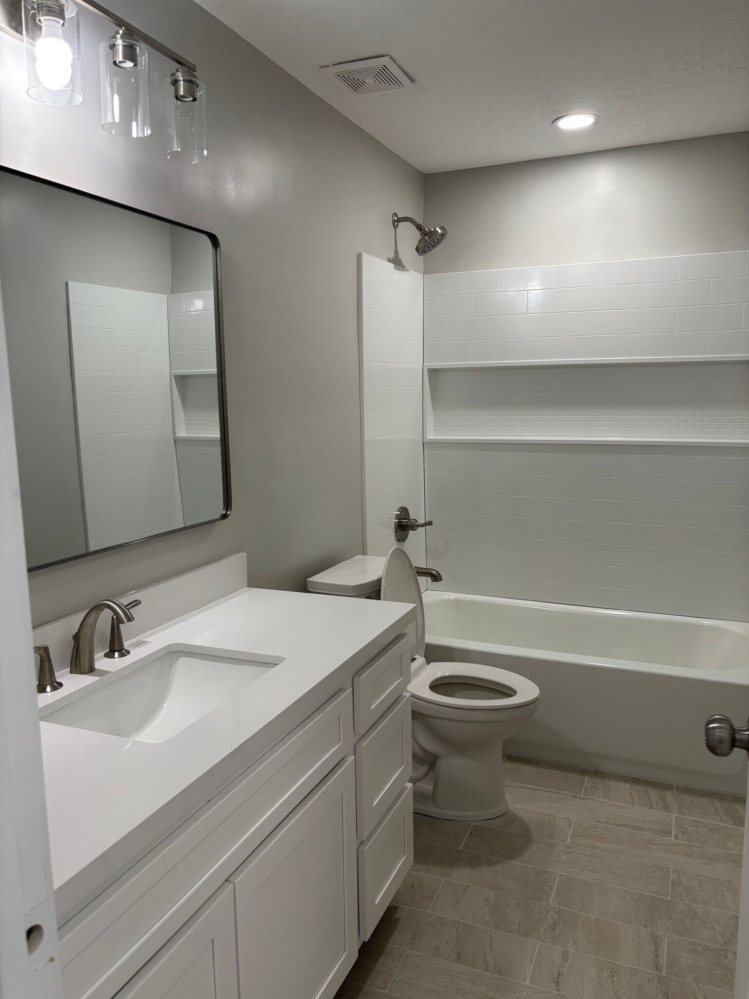 Building Photo - 9185 S Quail Hollow Dr