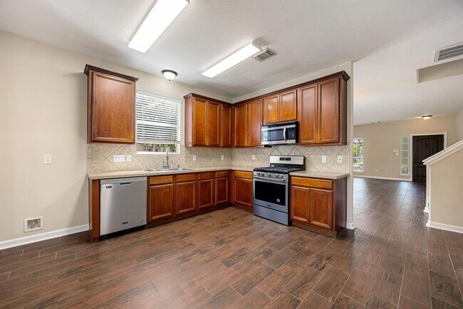 Building Photo - 10427 Lyndon Meadows Dr
