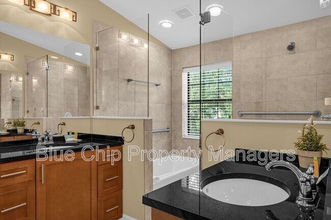 Building Photo - 14518 Damai Ln